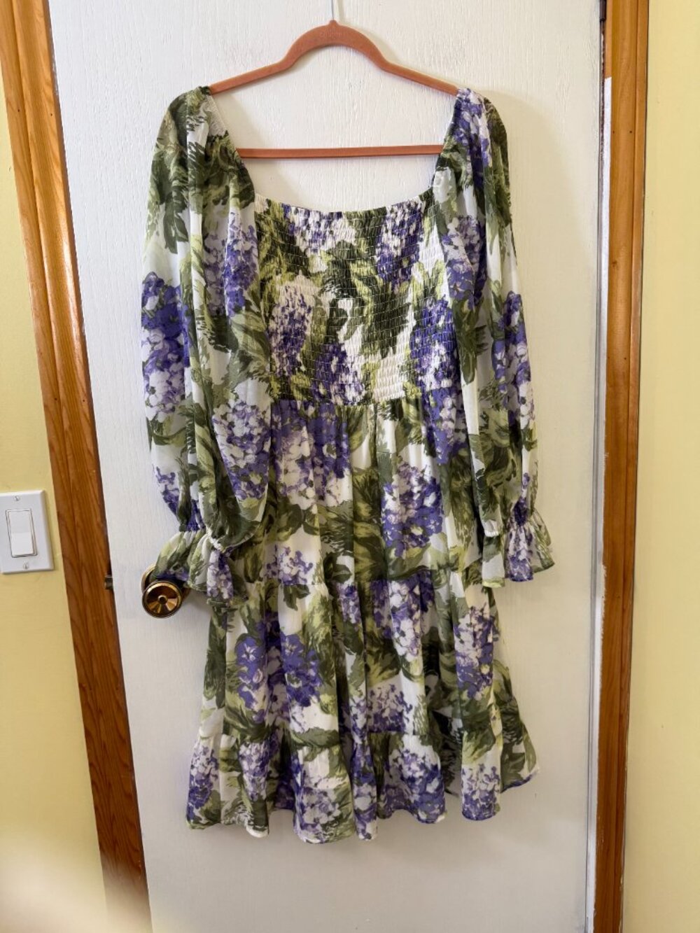 💖 2/40 Ricki’s Purple Floral Smocked Puff Sleeve Mini Dress Size M - Picture 3 of 5